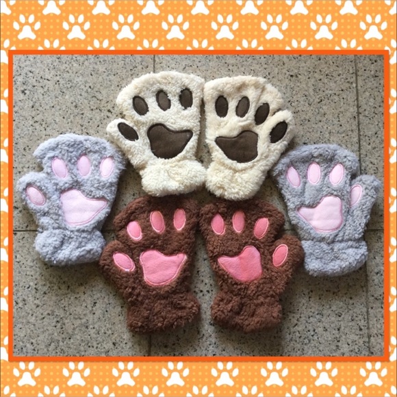 Accessories - RE-STOCK Fluffy bear plush paw fingerless gloves